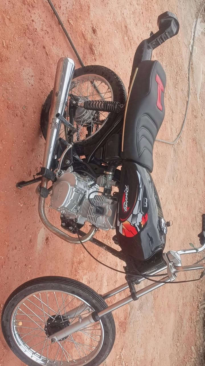 دراجه اربعه كير للبيع مكينه 25
برغي مامفتوح بيها 
اوراق اصولي 
0780 843 2434
