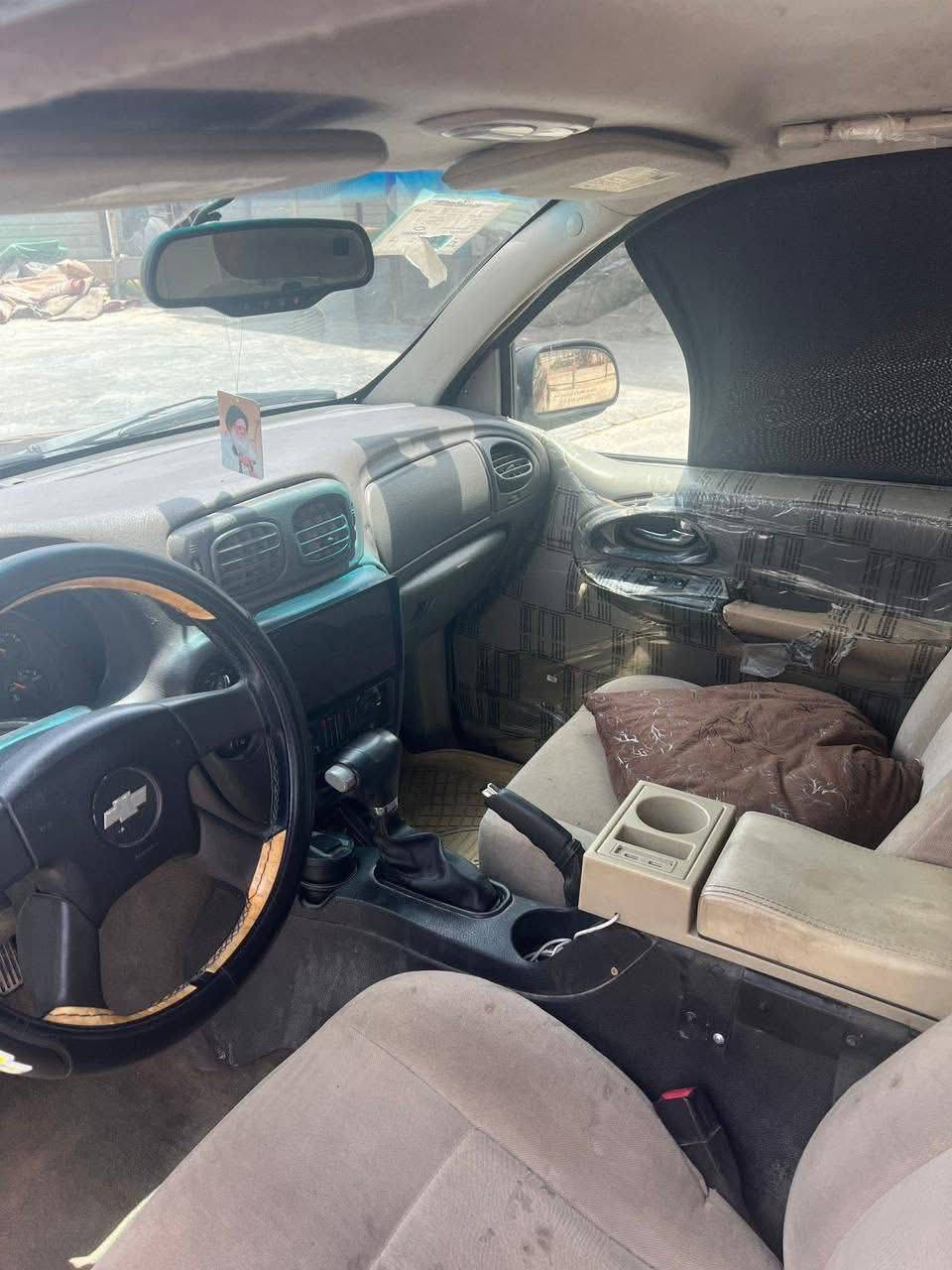 السلام عليكم
بلايزر 2007 

رقم أربيل أنكليزي

صبغ حزام جماليه 

كير ومحرك كفاله 

السعر ٦٣ وبيه مجال 

***********
