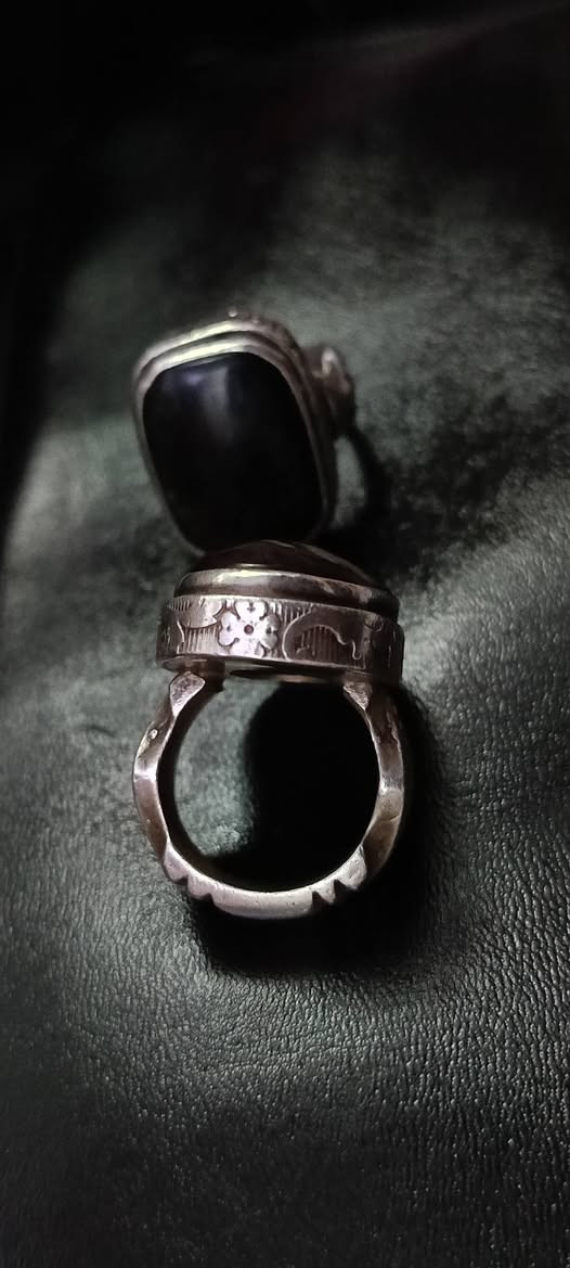 عقيق يماني قديم ..
شجري(خرائطي) +طحلبي(اسود) ..

قياس 15(شجري)+16(طحلبي) خنصري ثقيل ..
واتساب فقط:‏‪0788 748 3882‬‏

لايوجد توصيل ..المكان :الناصريه مركز
