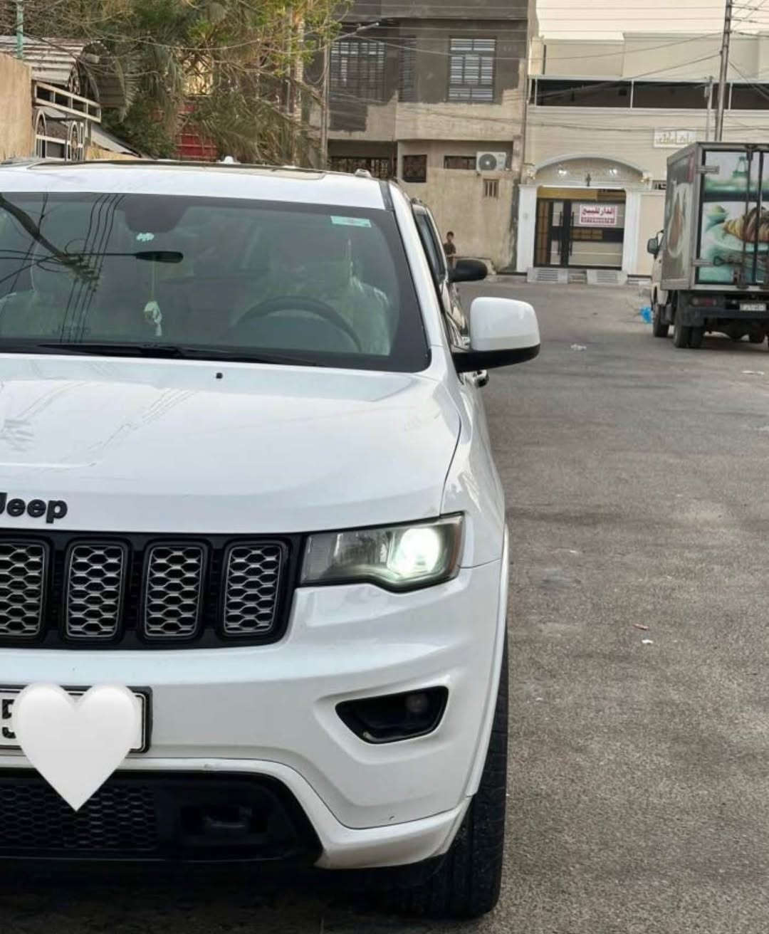 جيب شيروكي كندية بلاك توب ابيض 2017
فقط بارد +ضربه وصبغ بالجاملغ الايسر والصندوق السيارة ماشية 100 ميل
المواصفات :
المحرك : V6. 3.6L . كفاله
* دفع رباعي 4x4 .
*شفتات كير
* ويل قياس 20 انج .
* سقف فتحه
* شاشه كبيرة 8.4
* المصابيح الأمامية زنون .
* كشافات الضباب زنون .
* تشغيل عن بعد .
* صندوق كهربائي.
* حساسات خلفية .
* كاميرا خلفية .
* بلوتوث تلفون .
* محدد سرعة .
* نظام التشغيل والاطفاء الاوتوماتيكي (Auto Start
• (System
Auto Break System) نظام بريك اوتماتيكي *
* رقم بصرة جديد بسمي سنويه تنتهي 2030 تحويل ثاني
يوم ‭+964 777 934 5554‬
السيارة للمراوس البصرة, العراق


**إذا كنت صاحب هذا الإعلان وتريد حذفه لأي سبب، رجاءا أرسل رسالة إلى الدعم الفني**