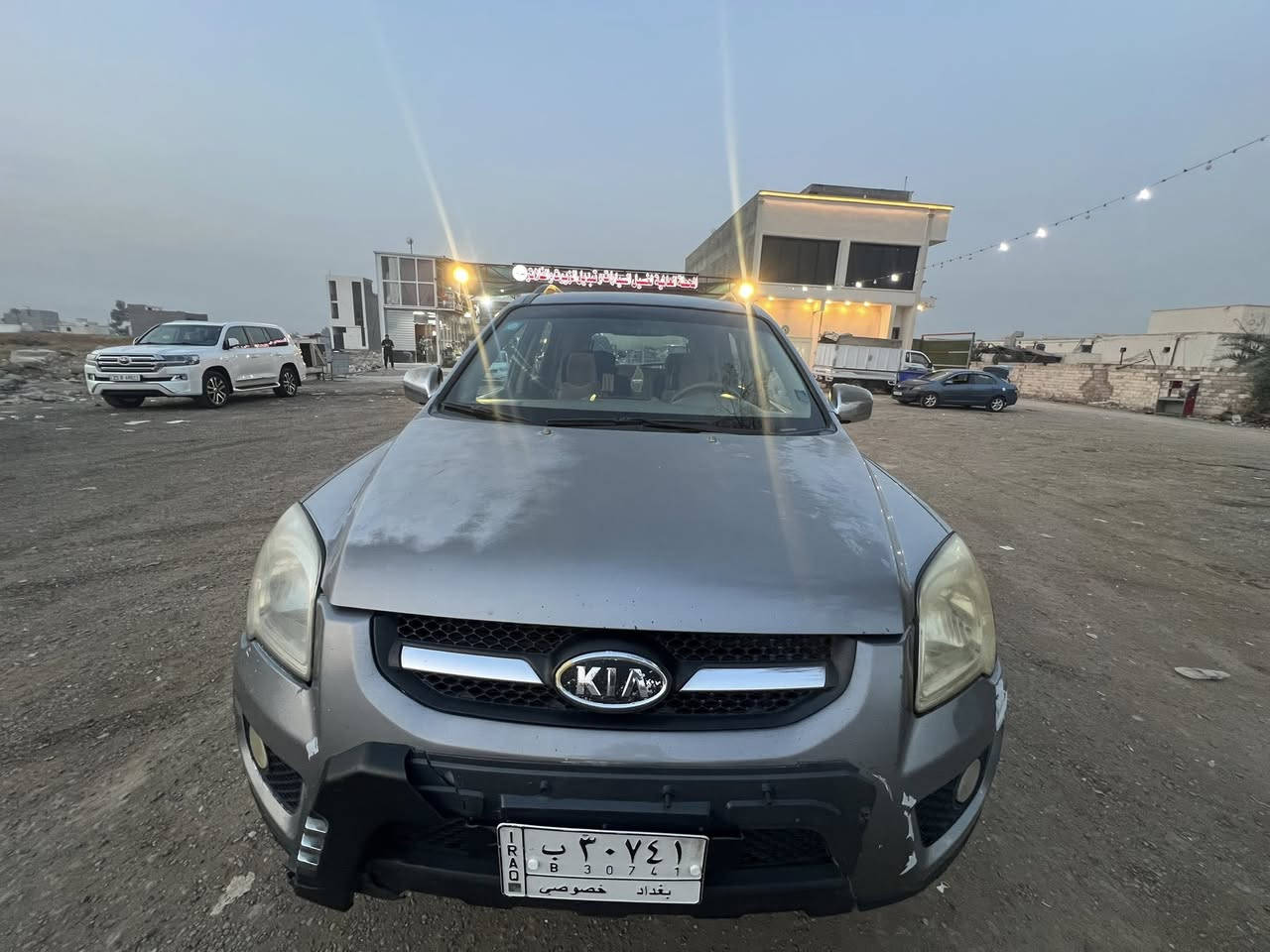 السلام عليكم
سبورتج 2009 خليجي محرك 4 سلندر دوش تبريد شغال رقم بغداد موجودة صور السونر بالصور سنوية لحد 2027
مكاني بغداد السعر 105 وبيها مجال
***********
