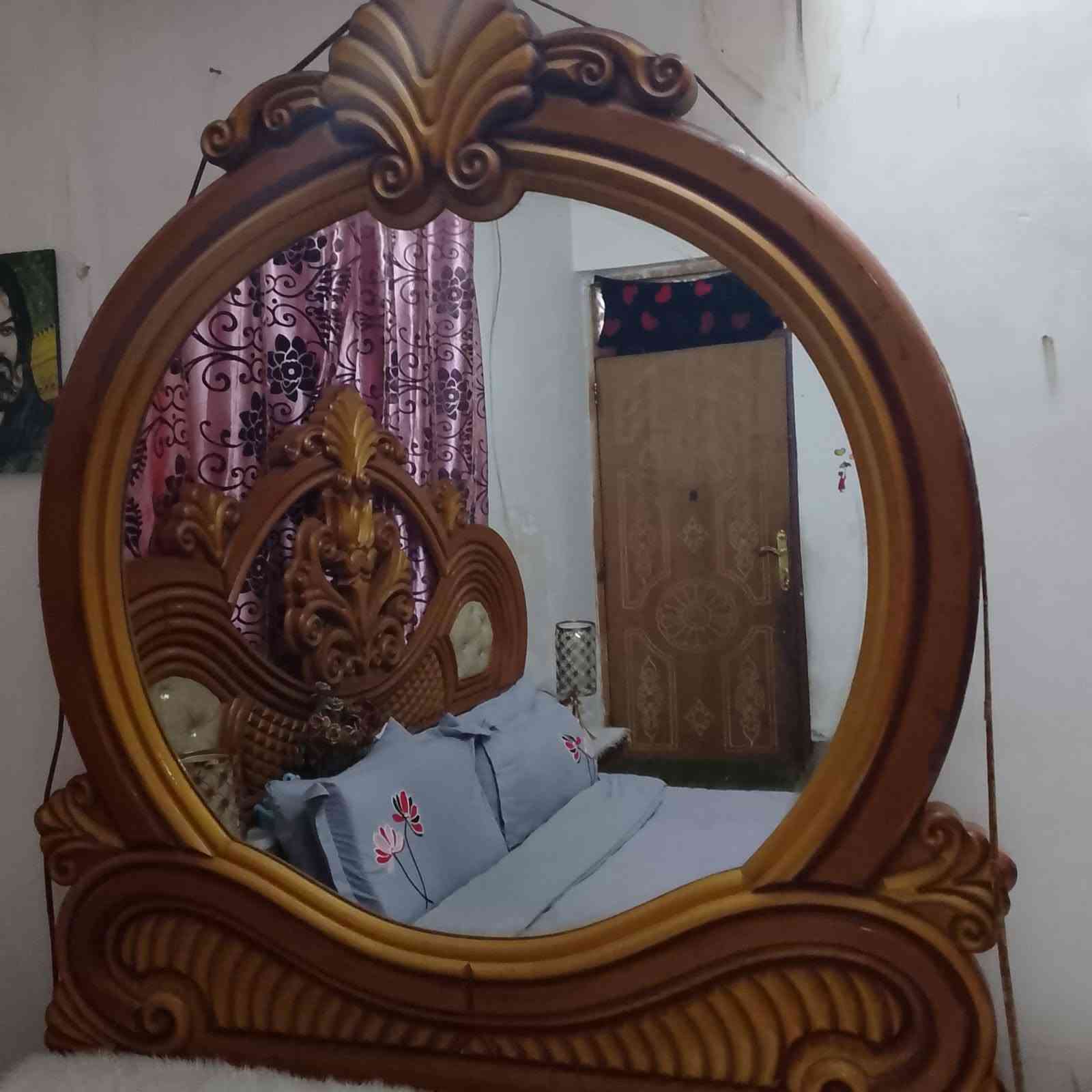 سلام عليكم حبايب غرفه اخو الجديده نضيفه جاهزه للبيع العنوان بغداد
السعر خاص او الاتصال ع 
*********** واتساب هم موجود 
الغرفه تزكام شغل مضبوط صاج
