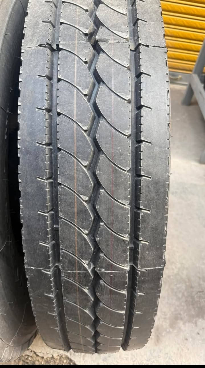 اطارات صيني كرستال حجم ٢٤ إنتاج حديث السعر مناسب مع توفير خدمة توصيل للإستفسار الاتصال ***********
