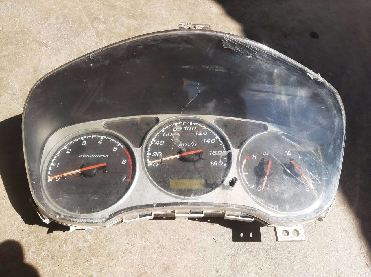 سلام عليكم غراض بيكم للبيع
محرك بيكم 85 معى الكير
طبلات جعمقه سترين محرك ونجي
غلاف بودي بيكم عدد ٢
المكان /كركوك 
رقمي /***********
