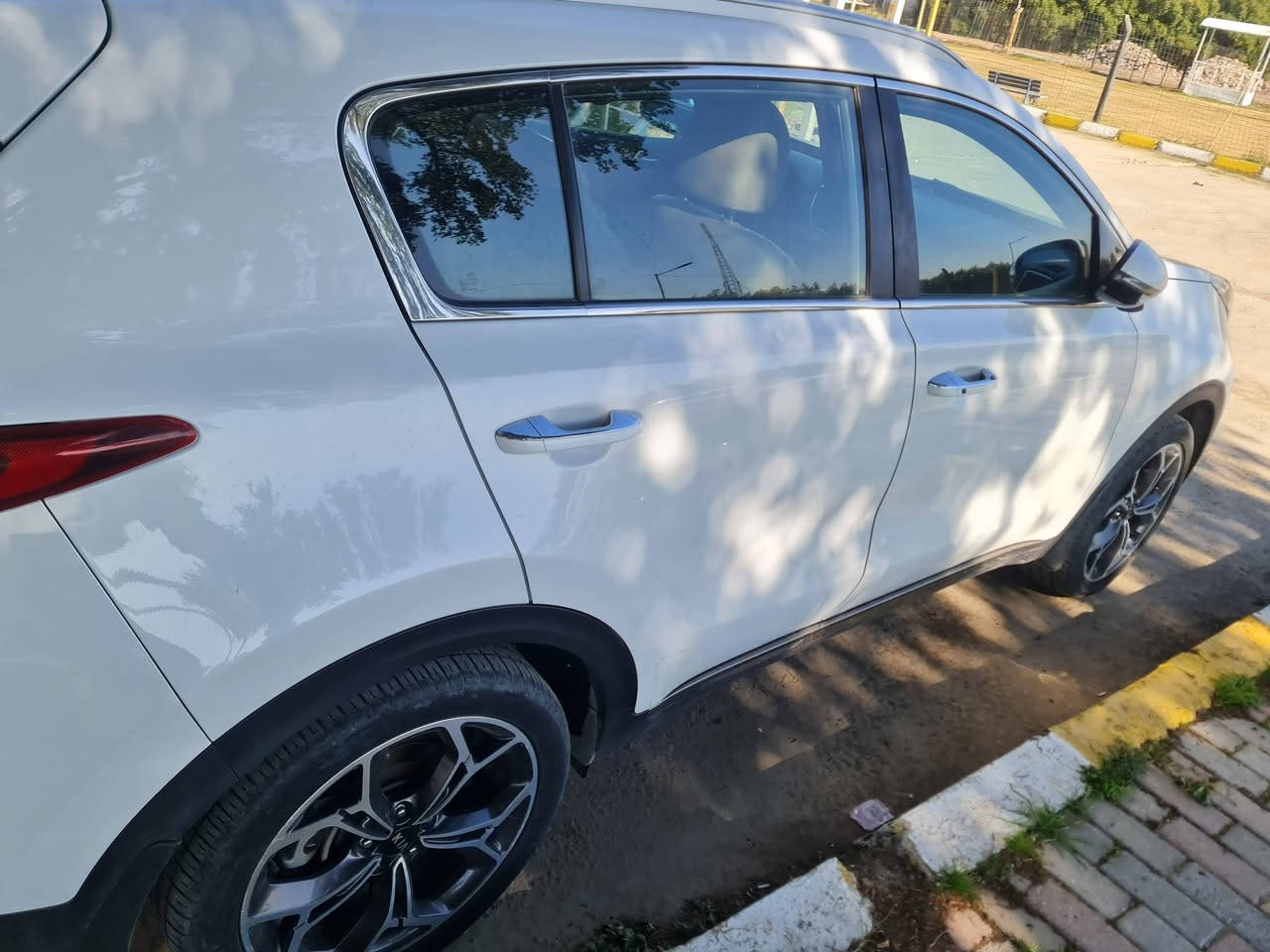 سبورتج خليجي جيتي لاين موديل ٢٠٢٠ معروفه مواصفاتها مايحتاج تنذكر مكفوله من الصبغ فقط رصعه بل جاملغ الخلفي ومسحوبه
السعر ٢٢٢
للإستفسار *********** وبيه مجال قليل الشراي ايخابر مامتواجد عل فيس مكانها البلديات بسمي سنويه جديده سنه ٣٠
