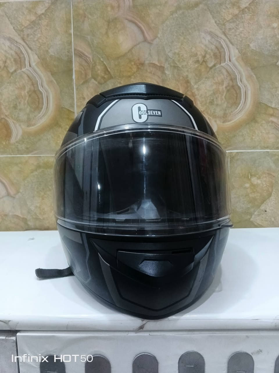 السلام عليكم خوذة أصلية ووياهة جامتين سودة مضلله وجامة عادية شكلها كلش حلو ووياهة سماعة بلوتوث نفس الي بالفيديو استخدامهن شهر واحد سعرهة 60 الخوذة والسماعات


**إذا كنت صاحب هذا الإعلان وتريد حذفه لأي سبب، رجاءا أرسل رسالة إلى الدعم الفني**