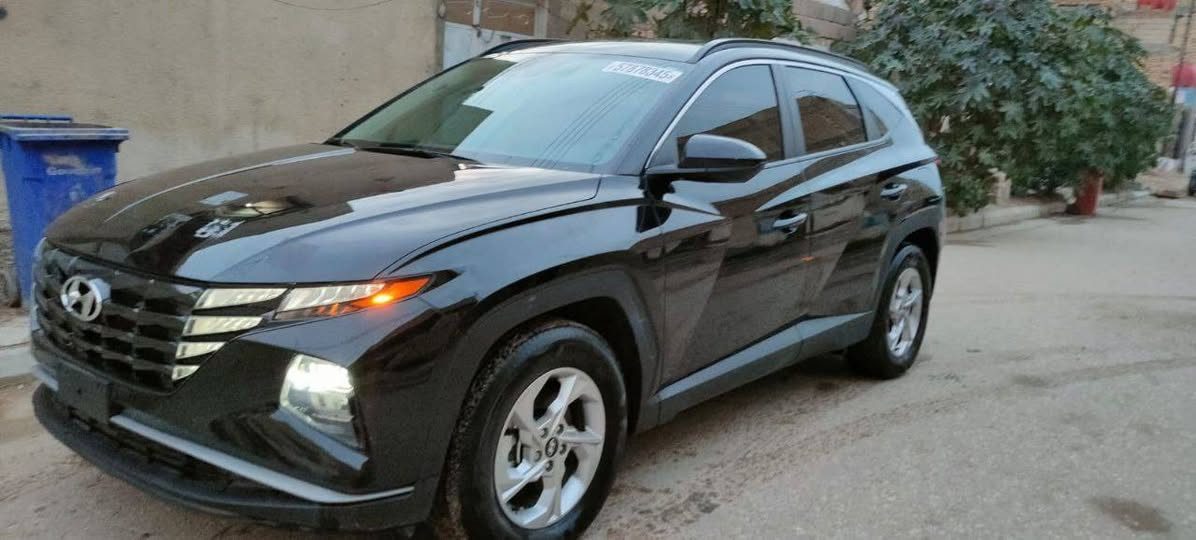 السلام عليكم
هونداي توسان 2024 لون اسود فئة SEL ، 

ماشية 10 الاف ميل فقط -محرك 2500 GDI
وارد امريكي صور الحادث مرفقة  بالمنشور .
السيارة ضربتها بالجنطة الباقي وبدلت الجنطة كلها مكفول بدون ايرباك كير مكينة مكفول.

المواصفات:بصمة-ترحيب ابواب-تشغيل عن بعد

كشن السائق كهرباء-جنطة كهرباء-رادار امامي-رادار جانبي

تحديد مسار-قيادة الية-تبريد قطعتين-مود درايف

اوتو هولد-هندبريك بصمة-كشنات تدفئة

لايت زنون-بلوجكتر زنون-شحن واير لس.

مانع انزلاق-مانع انحدار-ويل كب

شاشة كبيرة-كامرة دوارة-فول تحكم ستيرن 

بلوتوث-AUX-منافذ USB-كاربلي

مكان السيارة الناصرية 
السعر ١٩٠ ورقة 

للتواصل والاستفسار على الارقام التالية :
***********   ***********
