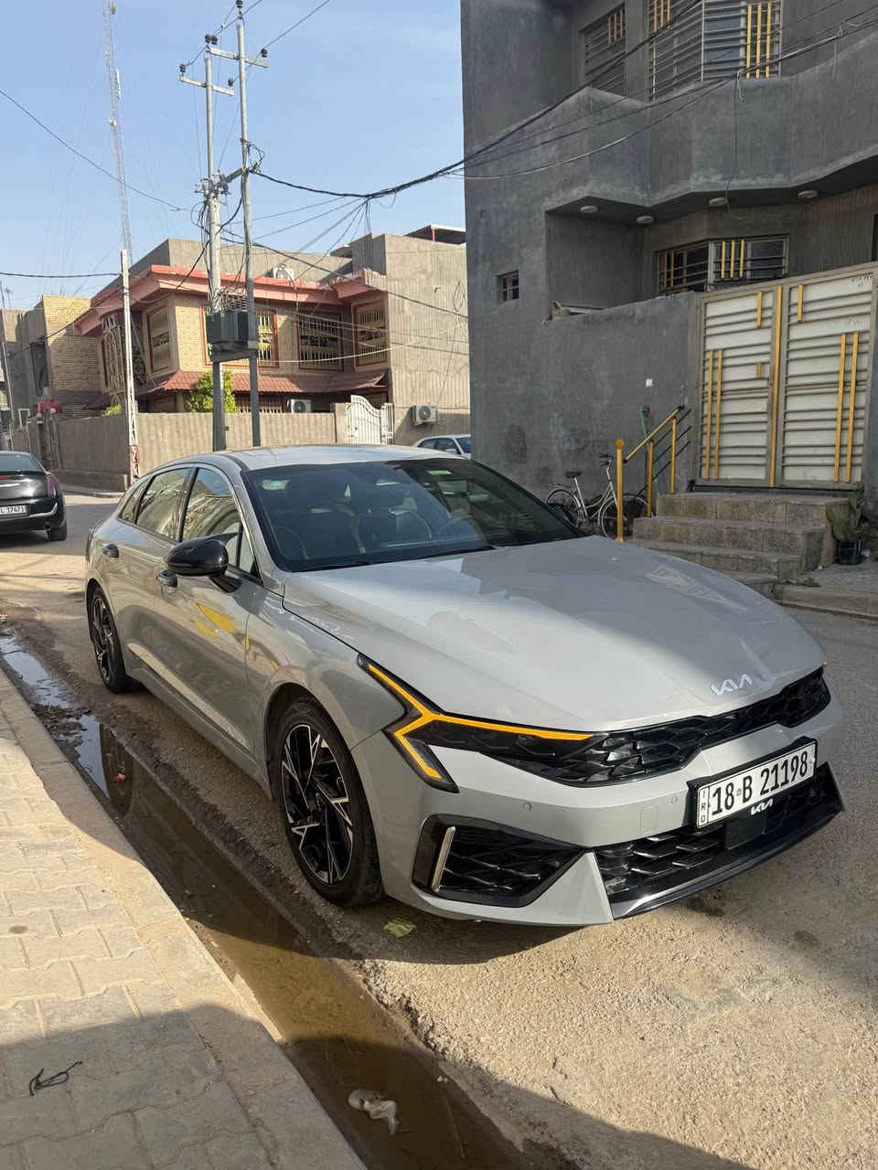 السلام عليكم 

🚗 كيا K5 2025 GT-Line

فول مواصفات عدا البانوراما 🔥

لون إسمنتي مميز يخبل ✨

🔹 ماشية 29 الف فقط
🔹 رادار أمامي وخلفي + رادارات جانبية
🔹 حساسات أمامي وخلفي
🔹 لايت زينون 3 عدسات + LED برتقالي مميز جداً 
🔹 شاشة متصلة
🔹 تشغيل عن بعد + بصمة
🔹 هاندبريك كهرباء
🔹 مقاعد جلد + تدفئة
🔹 كرسي كهرباء
🔹 كير 8 نمر
🔹 وضعيات قيادة
🔹قيادة ذاتية وتوقف ذاتي وبعد بيها هواي مواصفات 

🔹 ملاحظة:
حادثها بسيط جداً بنيد راجع بارد + بي كارت موضح بالسونار

  / بدون شاصي / بدون لغود

سيارة شبه وكالة ونظيفة جداً 👌
اخوان لحد يدخل خاص يگلي شبيها كلشي موضحلك وسونار گدامك ماعجبتك السياره فدوه الك 

📍 المكان: النجف الاشرف او بغداد 

💰 السعر: 207 وقابل للنقاش للجادين 🔥

📞*********** بغداد, العراق
