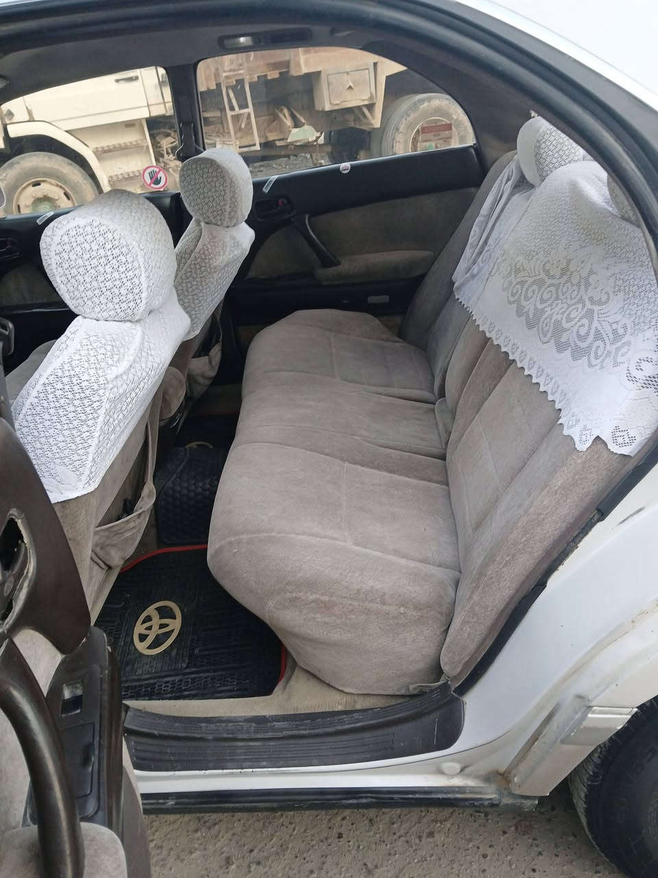 السلام عليكم  ..بطه منفصل ٩٤  رقم بغداد دولي سياره حلوه ونضيفه صدر جديد تخم تاير تقفيل ريموت كهربائيات كله شغاله مكفوله من الكَصه  مداور ثاني يوم  
مكان السياره بغداد  السعر ٥٩ 
رقم ***********
