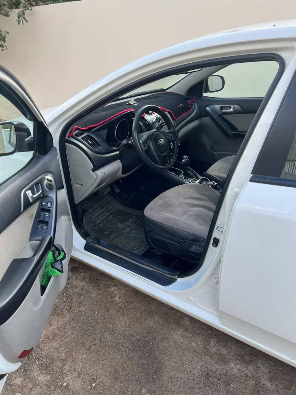 كيا سيراتو 2012 - فول مواصفات
السيارة كفاله عامه ونظيفة جداً وبحالة ممتازة. المواصفات: (إشارات بالمرايا، تحكم ستيرن، حساسات). السونار جديد وموجود بالمنشور.
السعر ١١٠(قابل للتفاوض البسيط). *********** حلة, بابل
