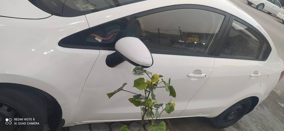 للبيع او مراوس
كيا ريو موديل 13 محرك 1600 
رقم نجف سنويه ساقطه مكفوله من الصبغ والتبديل عدا رصعات شوف العين كمبريسر تبريد غير شغال 
مكان نجف 
السعر 80
للاستفسار اكثر ***********
