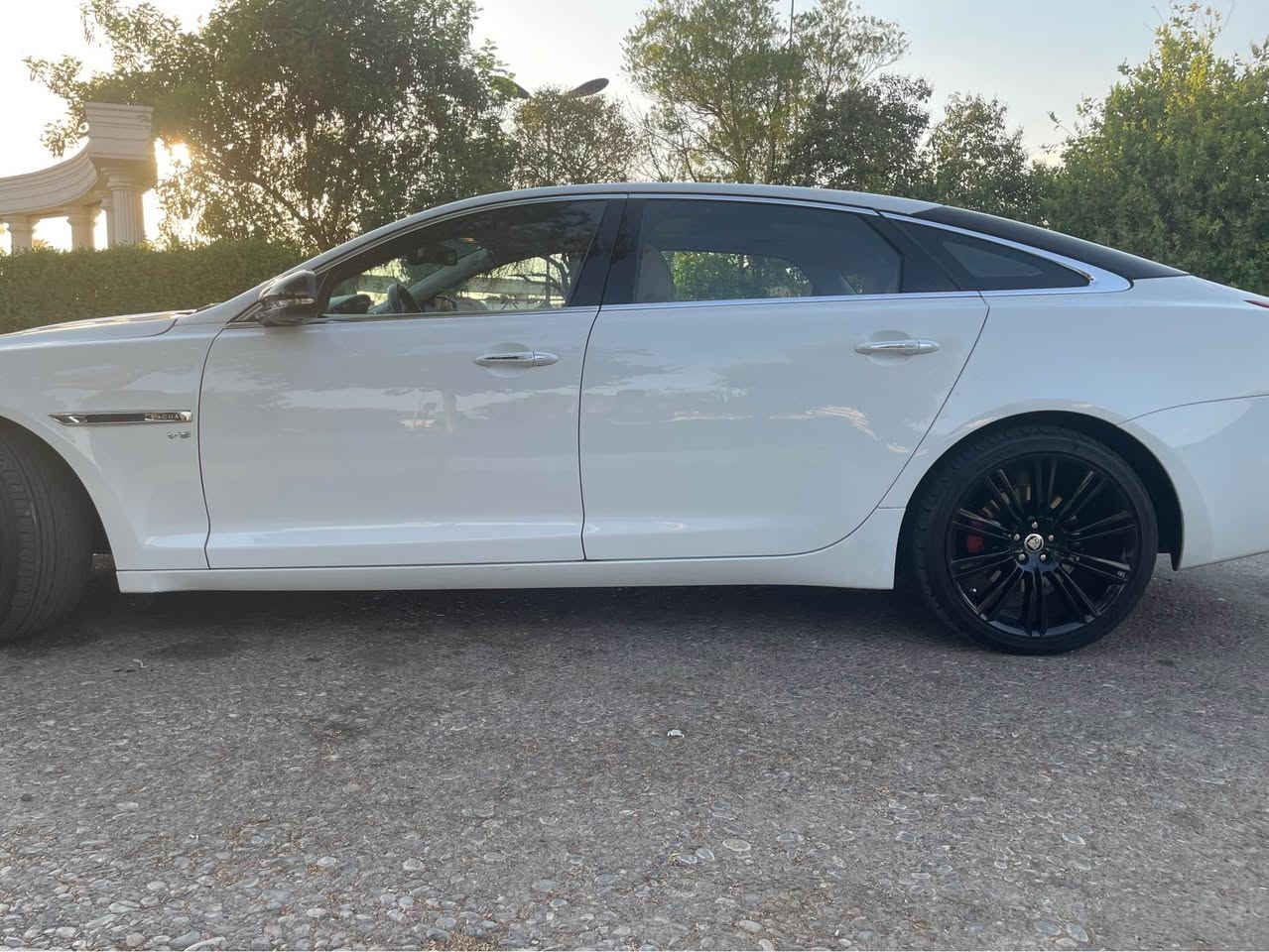 بيع أو مراوس 
سيارة حيل نظيف مثل الشركة
بيع أو مراوس حسب القناعة
جاكوار XJL V6 - 2013
مكينة : 3000 سوبرجارج مرغوب
عدد الأميال : 154 ألف كلمتر
سیارە فول مواسفات
ضرر: ما به أي ضربة بس بابين و جاملغ يم السائق بسبب التيزاب رش أو بخ صبوغ بمب
السعر 150$ و شويه معمله
سيارة خليجية شركة سردار دبل سويج ضمان
گیر و مکینە بشرط
سیارة باسمي سنوية جديدة حتى 2028
رقم جديد هزه جديد 
و سيارة باسمي تحويل مباشر 
مکاني أربیل
***********
***
جاگوار XJL 
2013 
فرۆشتن یان گۆڕینەوە بە سەیارەیەک بە دڵم بێت
سەیارەکە لە سەر دەقی شەریکە ماوەتەوەV6
ماوەی ڕۆیشتن : 154هەزار کیلۆمەتر
بۆیاغ: لای سەکنی دوو دەرگە و هیلالی چاملغی دواوەی لە گەڵ تۆزێک لە چاملغی پێشی بە هۆی پیداکردنی تیزاب پەمپ کراوە 
پستۆن: ٦ پستۆن
بزوێنەر: 3000 سوپەر چارج مەرغوب 
 نرخ /150$ و مامةله
کامێرای دواوە - حەساس - گەرمکەرەوەی کوشن - سلاید - دیاریکرنی خێرایی - شاشە - کۆنترۆڵی پلەی گەرمی ئۆتۆماتیکی - ٦ پەڕەشووت - لایتی پێشەوەی زینۆن - لایتی پێشەوەی لید - کۆنتڕۆڵکردنی خزان - شاشەی داشبۆرد - ڕادار
سەیارەکە ڕادارە فول فول مواسەفاتە 
دوو سویچە شەریکەی سەردارە خەلیجیە 
زۆر لۆکە 
گێڕ و مەکینەی بە شەرت بەناو کردن بە شەرت بە ناوی خۆمە سەنەوی و رەقەم نویە تا ٢٠٢٨
*********** Singapore
