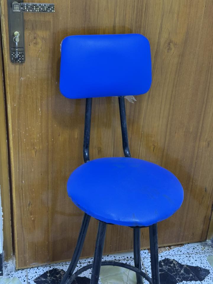 السلام عليكم بنات عندي هذا ميز مال تلفزيون  وكرسي للبيع نضيف


**إذا كنت صاحب هذا الإعلان وتريد حذفه لأي سبب، رجاءا أرسل رسالة إلى الدعم الفني**