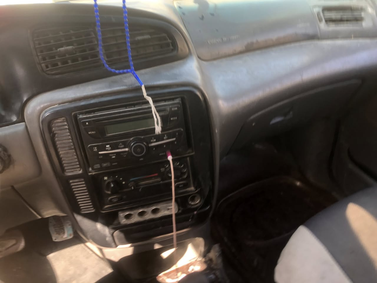 سياره فورد امريكي سبعه راكب اوتوماتيك محوره جر ماكينه ابو الكيف السعر 25 وبيها مجال.
***********
