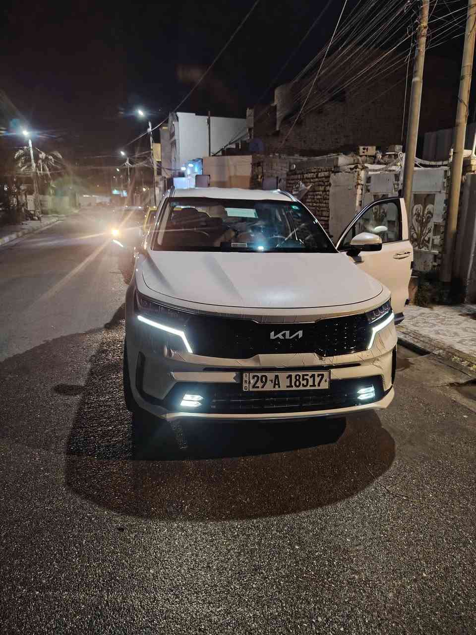 السلام عليكم اخوان كيا سورنتو موديل2023 رقم واسط بأسمي هاتف *********** /*********** شرط السيارة زيرو  بمعنى الكلمه مكفوله كفاله عامه
