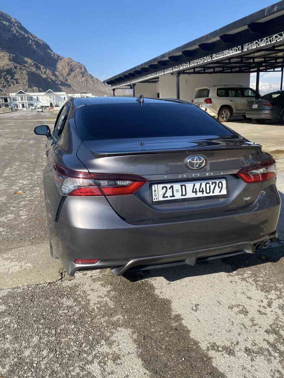 تویتا کامیری مودیل 2022
مواسفات se 
بۆیاغ یەك پارچەی هەیه بەس  بونیتی ٢بارجەیکتری کلیری آمریکا یە بێ  ناوگرتن  
بي ئةربةگ
 سەنەوەی هەموو شتیکی بەشەرت 
سەیارەکە 59 مایل رویشتوە 
ساردی نیە 
شوختی نیە 
جوارتایەی تازەیە 
هەزەی تازەیە 
نرخی 185مەعامەلە
 ژمارەی تەلەفون 
***********
