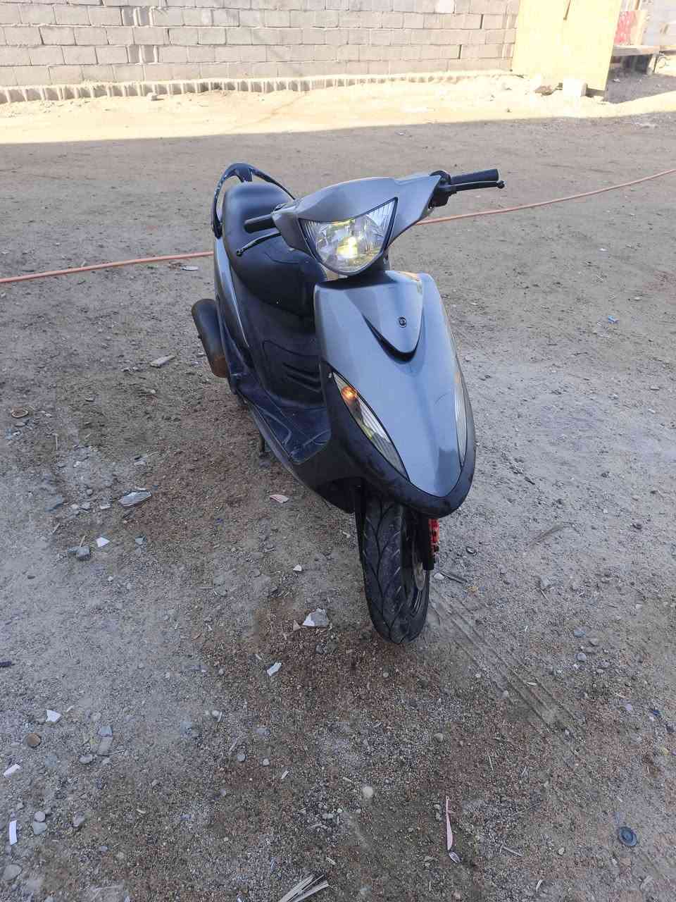 سلام عليكم دراجه ماكس عدل رمبه امختمه ما صارلي هواي من طلعتها من المعرض دراجه مابيها أي نقص نكره سلف كلشي شغال بالدراجه من لايتات من اشاير من عداد مكينه نضيفه:السعر 950 اوبيهامجال المكان البصرة أبو الخصيب قرب مستشفى الصين الرقم:‏***********
