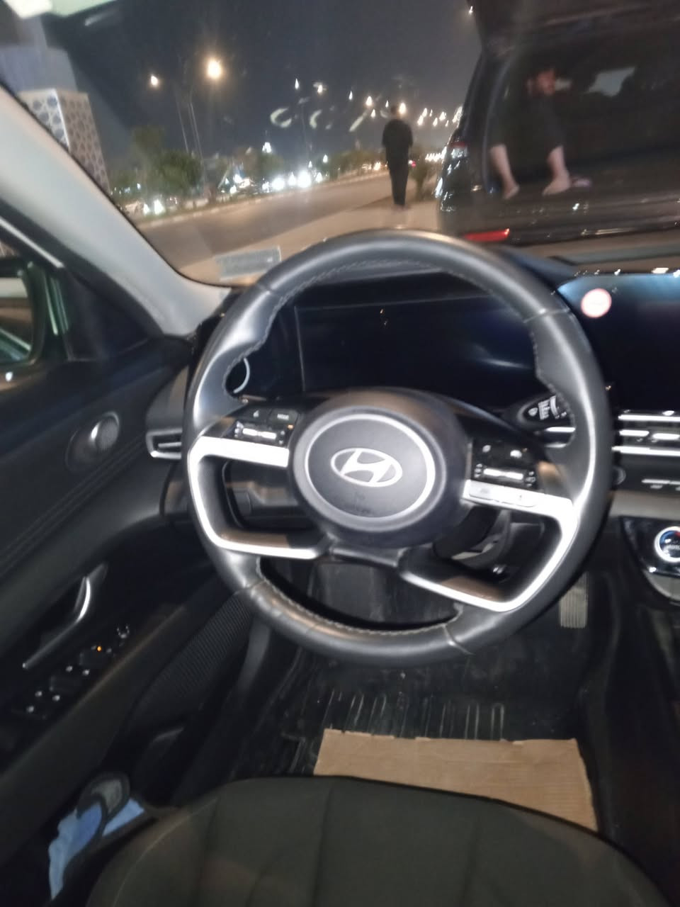 السلام عليكم ورحمة الله وبركاته
الانترا2025
تقرير 
حره السياره 
ممشئ 7000الاف
محرك 2000
سياره تعمل وتسير من أمريكا 
للستفتار***********وتساب
تصال ***********
