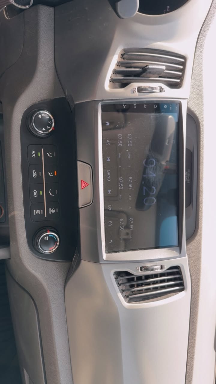 سلام عليكم ورمضان كريم
كيا اسبورتج خليجي موديل 2014

مكينه 2000 جديده مامفتوحه 

كفاله عامه لاصبغ ولابارد ولافتح

تبريد ثلج 

شاشه وكارمره

حساس خلفي 

لد نهاري 

ماشيه 83 كيلو متر

رقم وسنويه وهزه جديده لل 2031

سياره جديده ع وضع الشركه 

السعر اتصل ع رقم 

الاتصال ***********//***********

مكاني بابل
