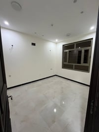 🏡 للإيجار – بيت حديث بناء 2025 📍 الموقع: المنصور – خلف مطعم صاج الريف....