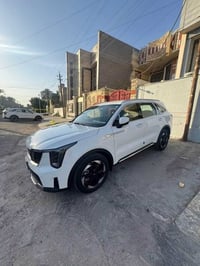 شباب كيا سورنتو 2024 خليجي ضمان 6سلندرالدوليه مكفوله من الصبغ والبارد ...