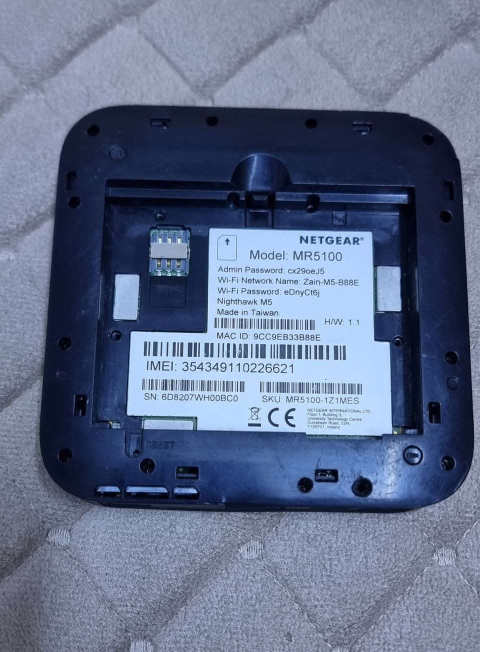 راوتر نت گير M5 شغال طبيعي لكل الخطوط واي فاي6 شاشة لمس نقص بطارية وقبق السعر 200 الف
بغداد /مدينة الصدر/***********
