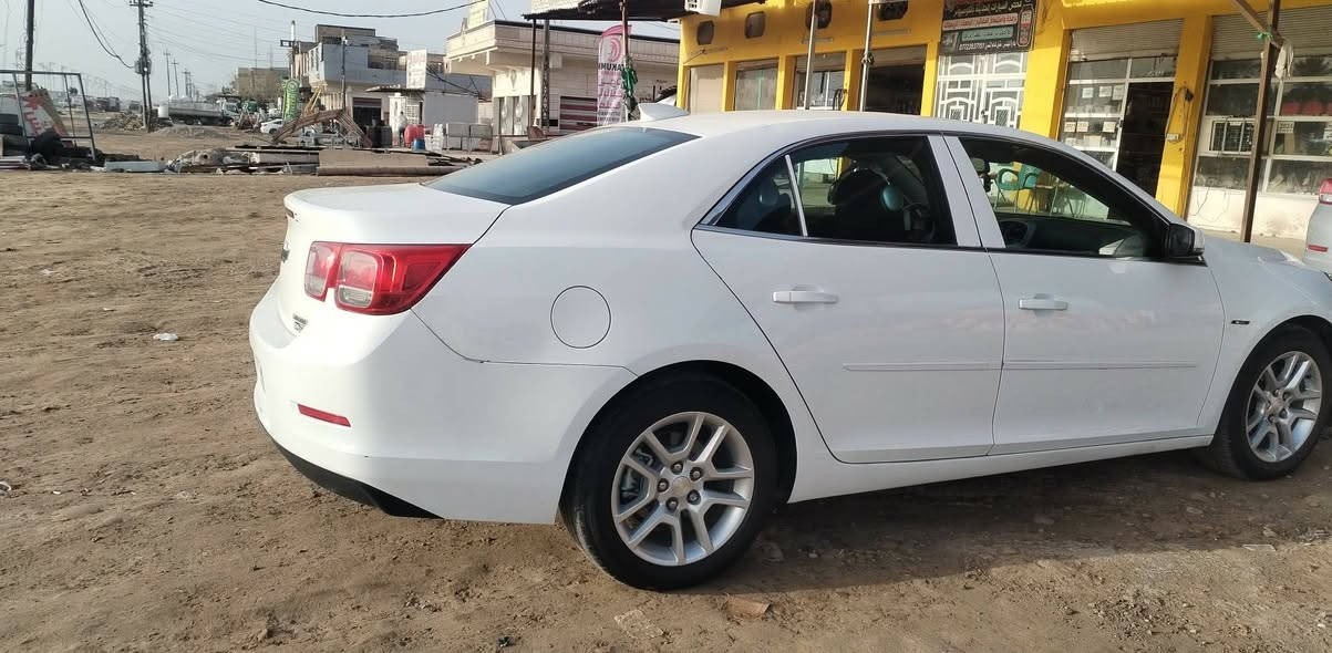 السلام عليكم ماليبو ٢٠١٦ أمريكي فقط باب مصبوغ خلفي الأيمن محرك ٢٥٠٠ سيارة فول مواصفات الاتصال *********** ***********
