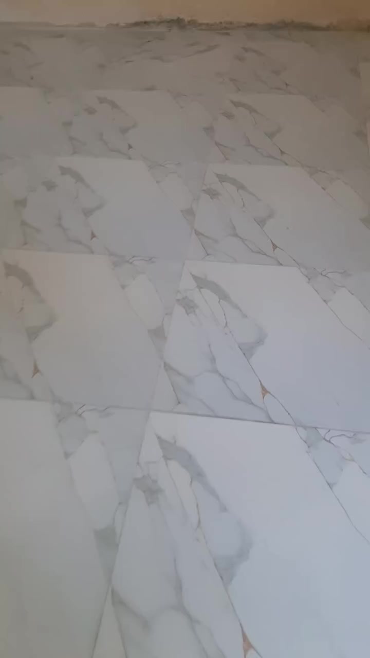 سلام عليكم كادر سيراميك متفرغ حلين سعر مناسب ورزق عله الله جز من عمل بصيط ***********
