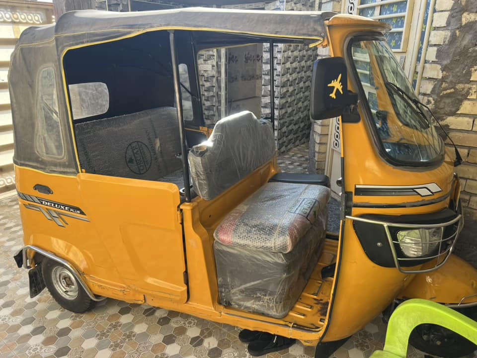 السلام عليكم تكتك TVsللبيع موديل 21
السعر 6600وبيها مجال للشراي المكان المحمودية 
الهاتف ***********
