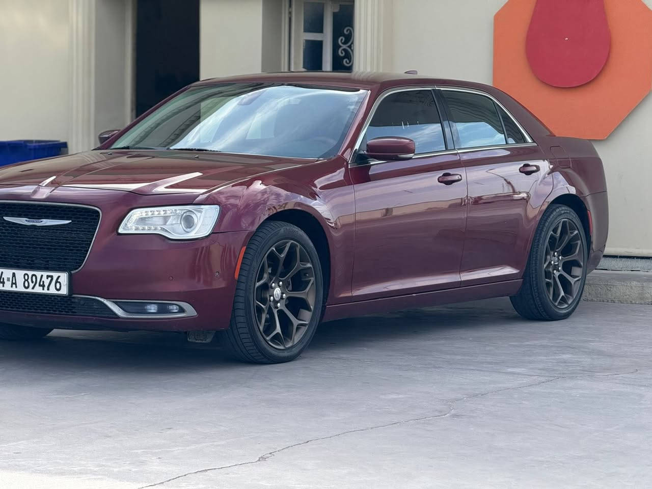 السلام عليكم كرايسلر اوباما موديل 2015 مرمزه 2022 رقم بصره نكليزي تحويل مباشر وارد امريكي مكفوله كفاله عامه فقط بارد بخشم الجاملغ الامامي باقي كفاله من الفتح والصبغ والتبديل وحته من الكلير فئهC  فول مواصفات دواخل جلد اسود مواصفات سي C معروفه فول مواصفات كشنات أشاير بالمري حساس امامي خلفي تحكم ستيرن كامره خلفيه دواره تشغيل عن بعد شاشة كبيرة بلوتوث وايفاي  تخم تاير حداديه كله جديد مكينه كير كفاله  استخدام شخصي مكان السياره البصره القرنه 
للاستفسار الاتصال/ ***********
