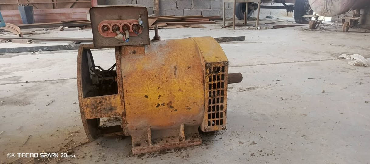 السلام عليكم راس توليد 15كيفي ثري فيز شغال شرط الشغل مع مولده دبل بستم لستر انكليزي وراس توليد 7ونص كيفي شغال كامل السعر مليون مكان بابل ***********
