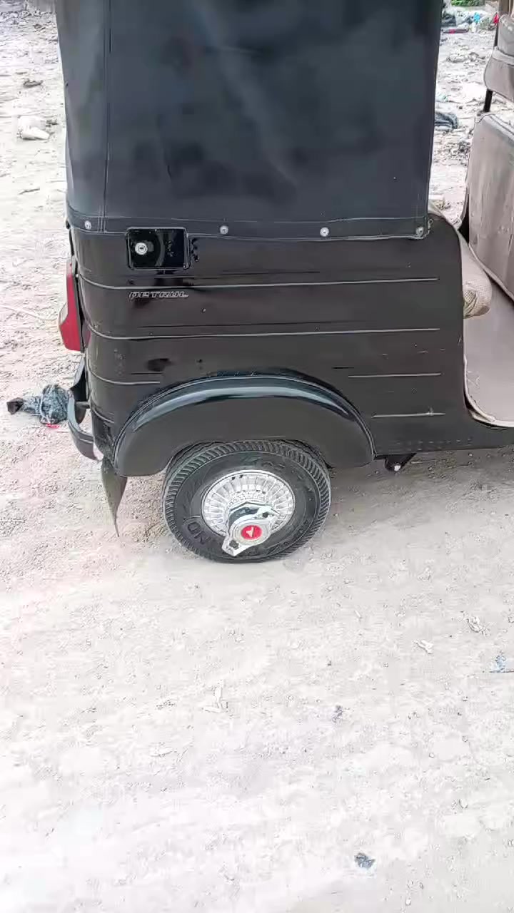 تك تك موديل ٢٠١٨ شركه المصطفى العنوان بوب الشام قرب جامع الساده الطوال السعر ٣٨٠٠ للاستفسار الاتصال على الرقم   ***********
