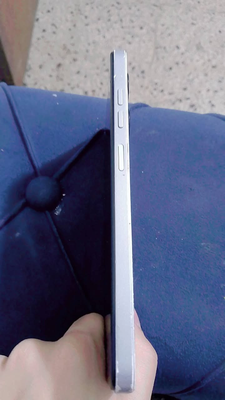 جهاز TECNO SPARK Go 2024
ذاكره 128
بطاريه 5000mAn
شاشه 720*1612
الكاميرا 13m DUAL 
فقط بي فطر بل شاشه قوي بل بوبجي 
سعره 100وبي مجال قليل واتساب ***********
