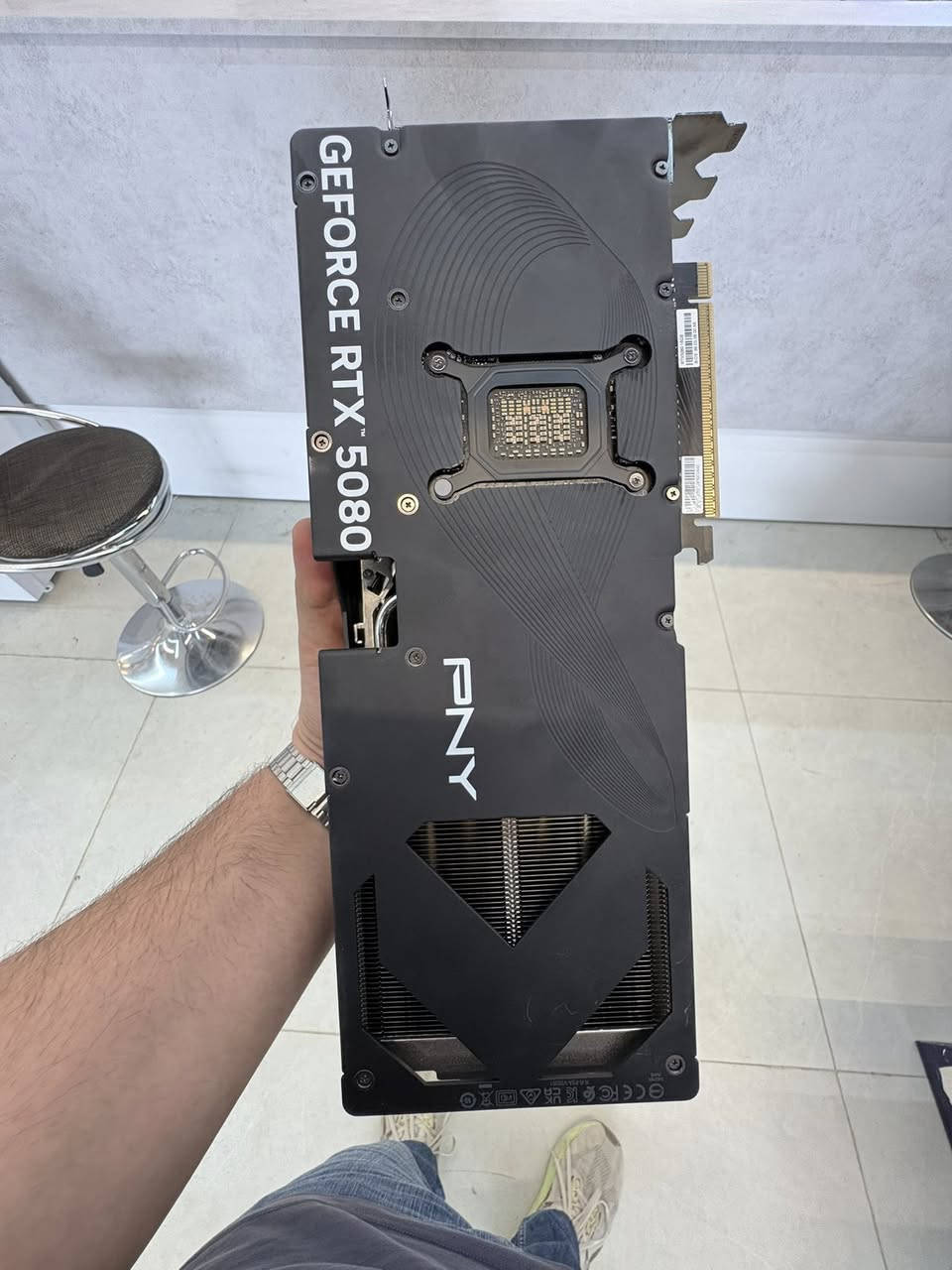 Rtx 5080 Pny جديد بدون كارتون
ضمان سنتين 
 
النظافة 140%

للمراوس او بيع السعر خاص
توصيل موجود


**إذا كنت صاحب هذا الإعلان وتريد حذفه لأي سبب، رجاءا أرسل رسالة إلى الدعم الفني**