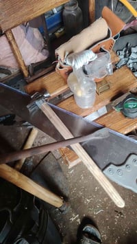 مطلوب نجار مسلح