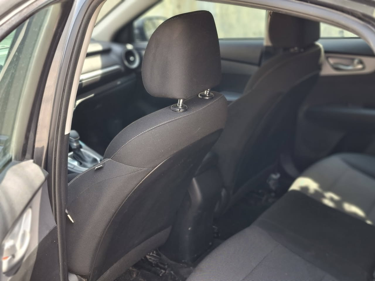 سلام عليكم 
كيه فوتي موديل ٢٠٢٣ 
محرك ٢٠٠٠ دوش 
السياره بدون رقم 
بعده ما امسجله 
تسجل جميع محافظات
السياره المنفيس بسم اخوي 
السياره مابيه مواصفات عاديه 
المكان بغداد الامين 
السعر 137 
***********
