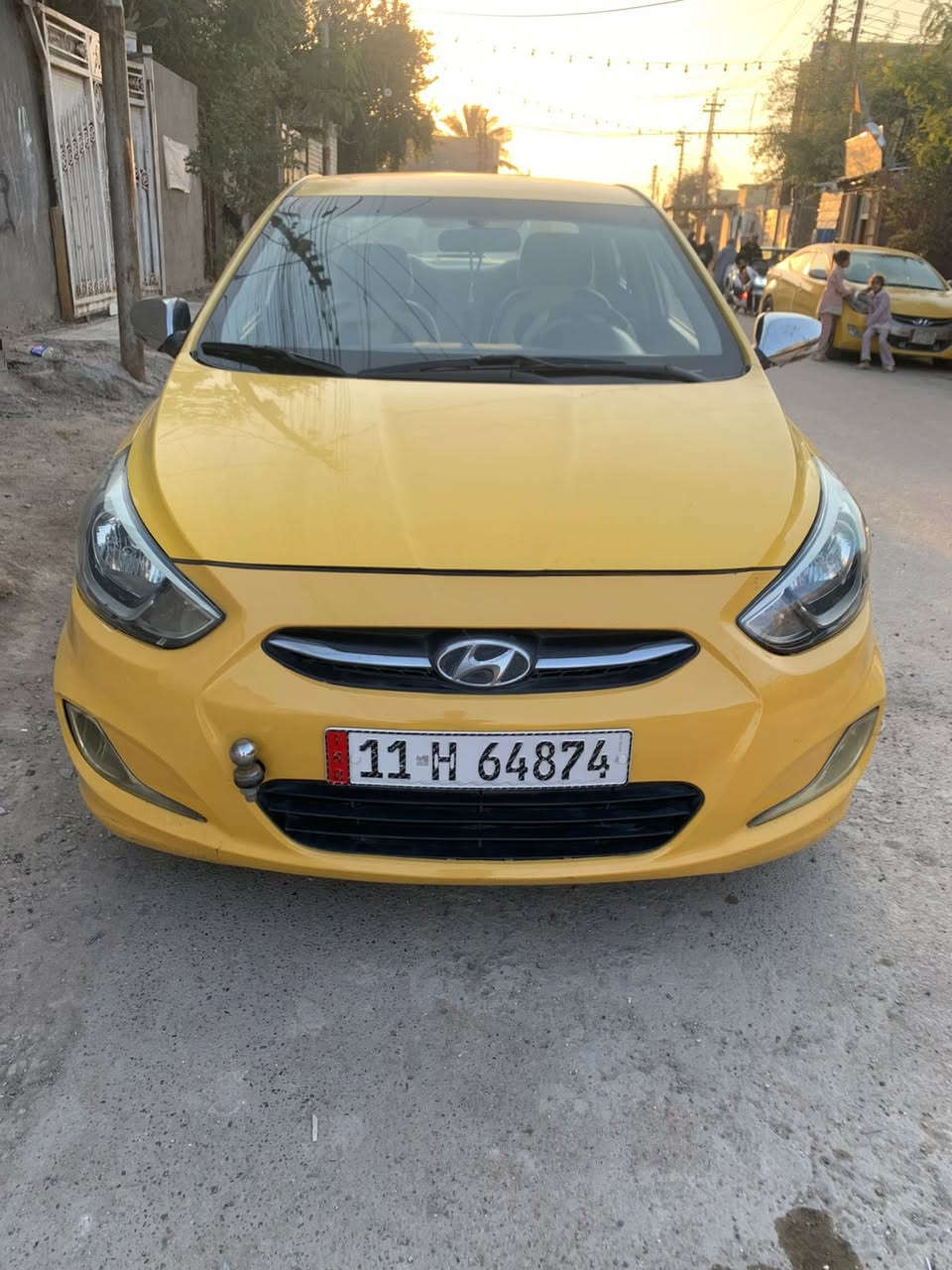 اكسنت 2016 تكسي وارد خليجي رقم بغداد باسمي بدون حادث فقط باب تبديل نفس الون  صور سونار بلمنشور مراوس بخصوصي سعرها 88 سياره جاهزه من كلشي 
 ***********
