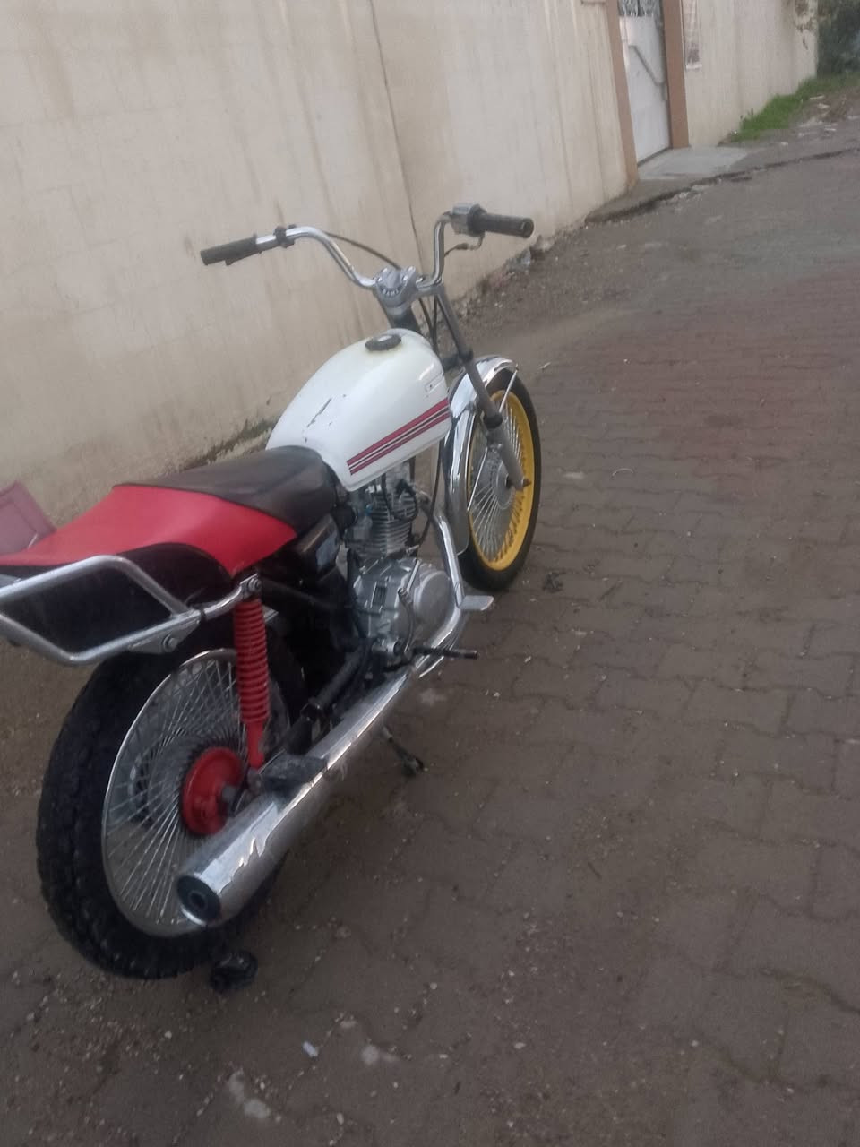 سلام عليكم دراجة البيع موديل 25نام برو مكاني كركوك كله عيب مابي كله شرط مكينه شاصي  السعر 300و75وبي مجال، رقم الهاتف ***********لاحد يكسر بل مال تحياتي للجميع
