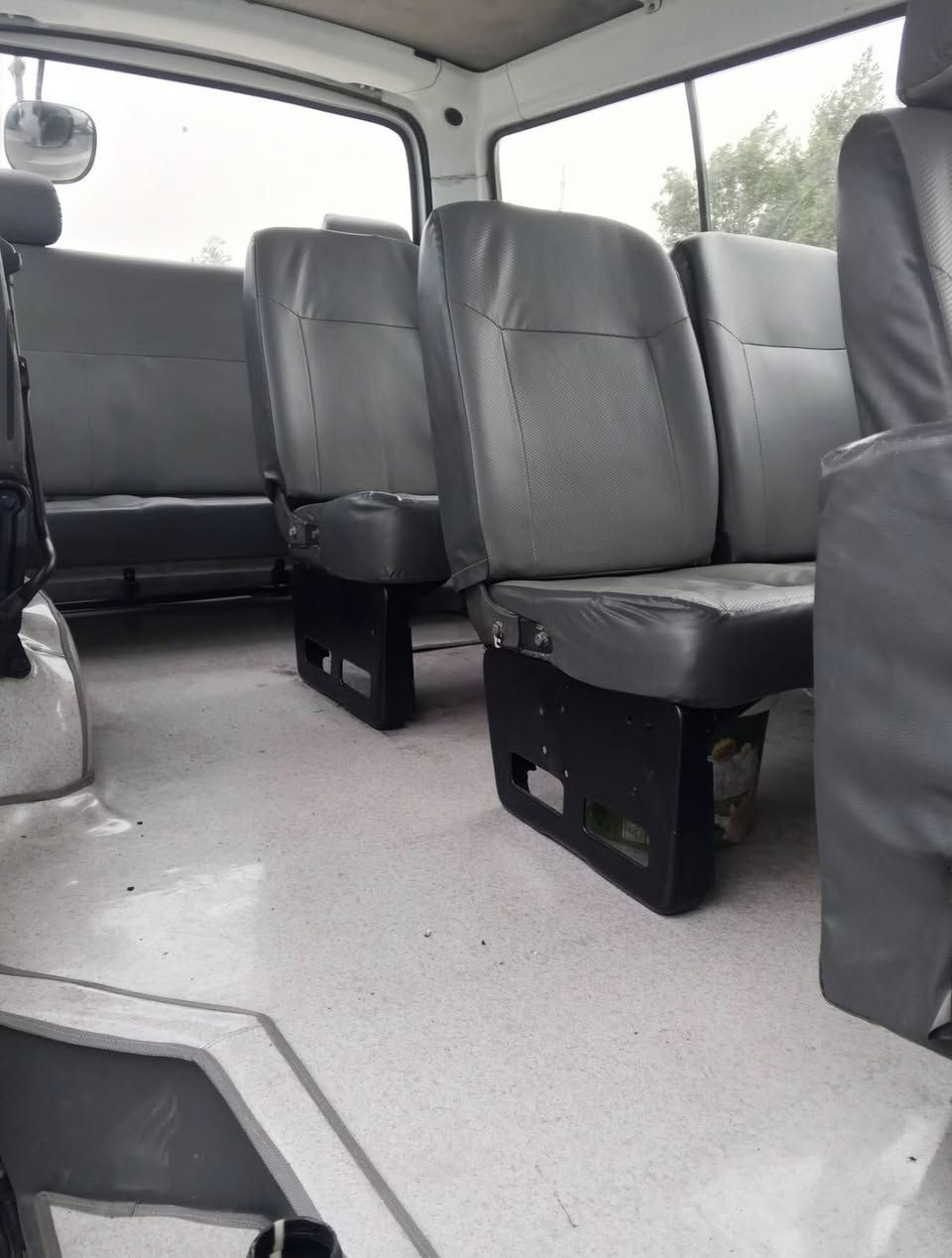 السلام عليكم
سياره كيه جنبي ٢٠١٤ سياره جاهزه كير مكينه حداديه امامي خلفي السياره بيهه طخه خفيفه اباب السلايت راجعه عل بارد السياره تحويل ثاني يوم رقم بغداد انكليزي السعر 80 وبيهه مجال ***********
