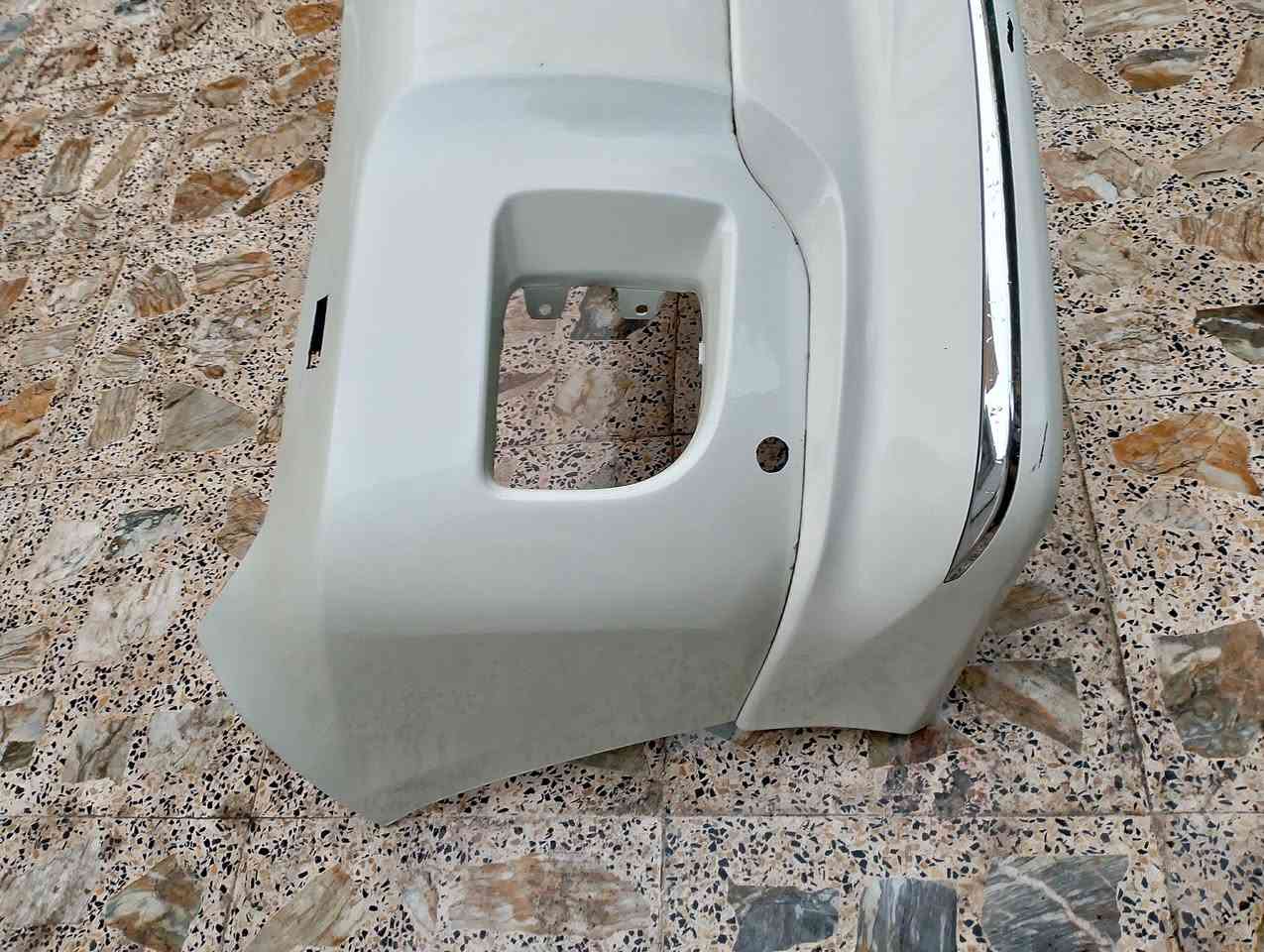 سلام عليكم دعاميه لاندكروز من 12الى15 سعر 100الف مكاني بغداد ***********
