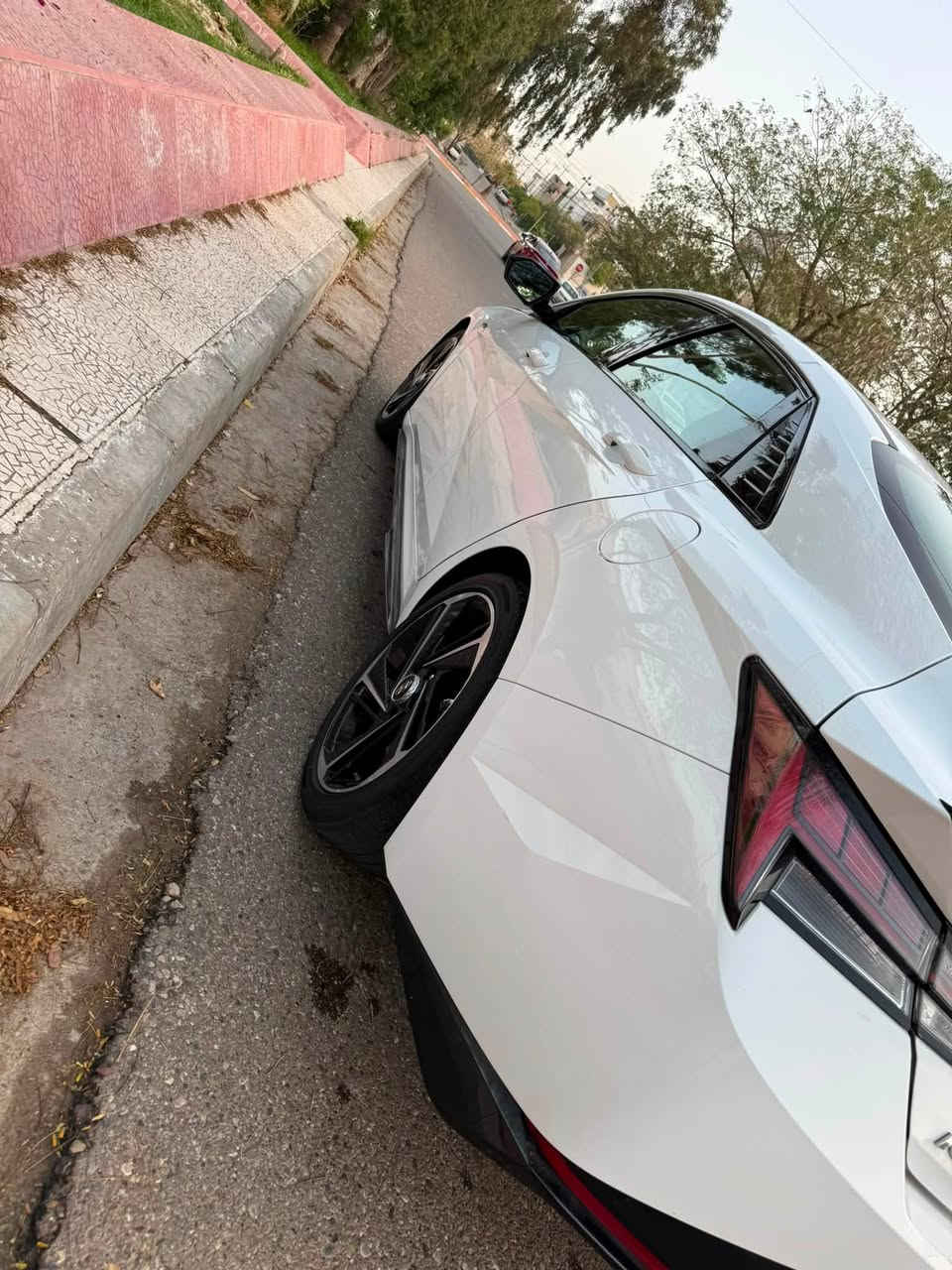 Elantra N line 2022
فول مواصفات محرك 1600 تيربو شاشه كار بلي و اندرويد اوتو - تشغيل عن بعد - بصمه - ) بصمه ابواب) لمس - -شحن وايرليس تدفئه كشنات- فتحه سقف سلايد - شفتات ستيرن رياضي - كشن كهربائي + كشنات جلد مع شعار N - يده كير N + الستيرن شعار N رادار جانبي نقطه عمياء - رادار امامي وتوقف - تحديد سرعة- تحديد مسار - قيادة ذاتيه- رادار خلفي - هاندبريك رياضي - نظام Normal sport smart) خلفي LED لايت - ويل حجم 18 -. كشن السائق كهربائي - صندوق الخلفي بصمه - نظام ترحيب عند الاقتراب. السيارة ماشية 82 الف كيلومتر. والحادث بس دعاميات صور الحادث موجود و اهنا بالعراق صاير بيه جاملغ امامي صبغ فقط بدون ايرباك و بدون دواخل.

السعر : 165$

***********
