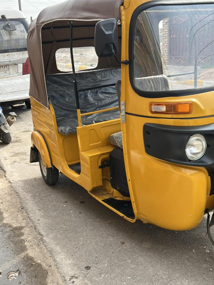 سلام عليكم تكتك البيع موديل 2020شهر (6)التكتك مصبوغه جماليه التكتك معمره تعمير شامل يعني الغراض الغراض ماا خليت شي ماا بدلته بيه كله جديد ماا خليت برغي بيه قديم التكتك واكفه بس عله البوليش رايده (7450)و بيه مجال تدلل
النتصال عله هاذا الرقم(***********)
