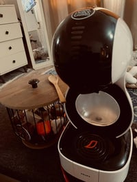 جهاز قهوة • كبسولات • مستعمل شهر