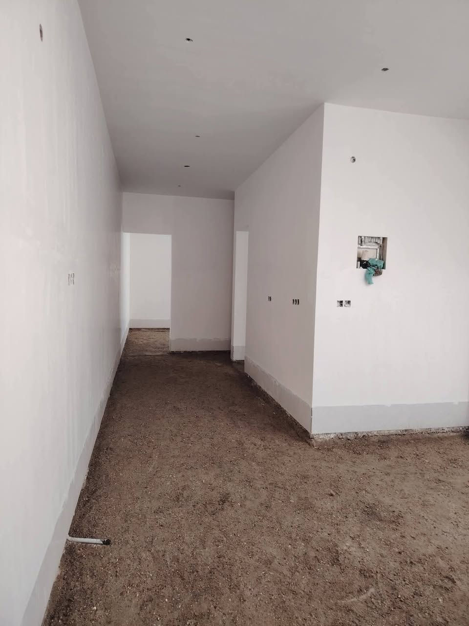 سلام عليكم  / يوجد كادر عمل جاهز  تصعيد مواد  / تنضيف بيوت  / تفليش  / تكشيط  / دفن نهري  / شقلنه ليل ونهار  / وماعليك بكلشي تاخذ شقل جاهز مني  / ومعداتنه جاهز وسياره تجيك للبيت ماعليك بس تصال على رقم/  ، ***********
