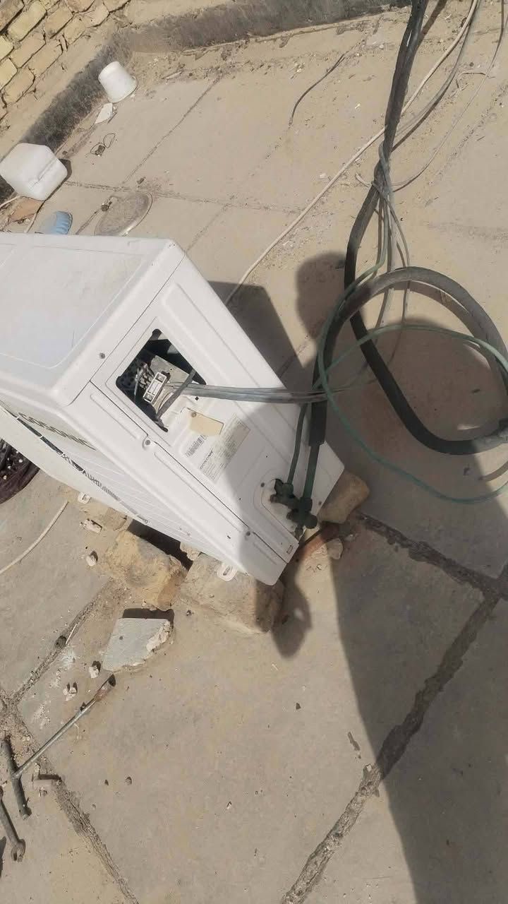 سبالت اثنين و6عارضات 2 مجمدات سبالت عطل بصيط برادات قسم عاطله وقسم ليك مجمدات ليك لبيع *********** ابيعهن شلع
