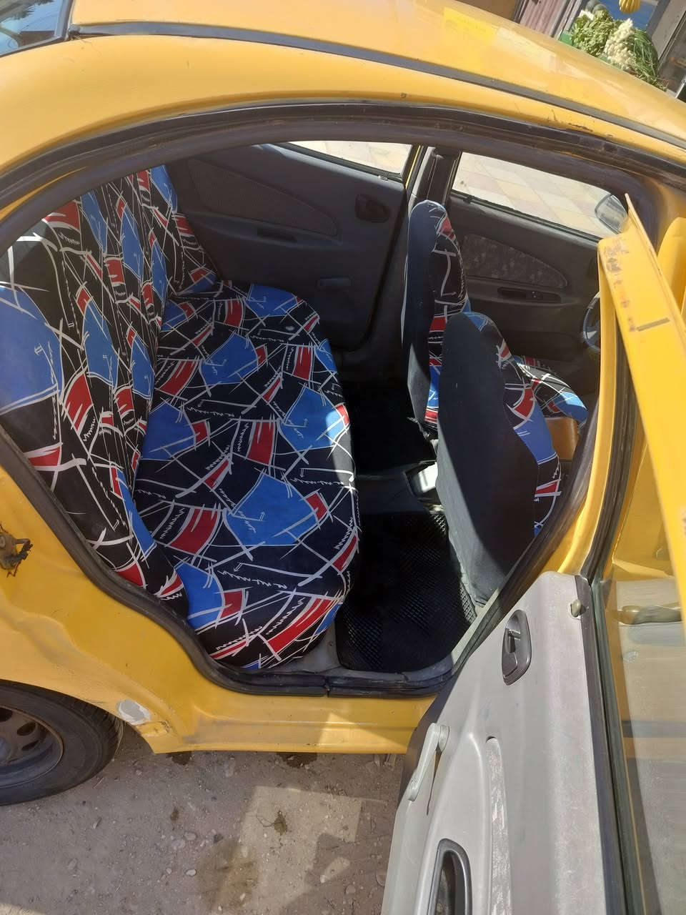 طيبه 2015 تخم تاير جديد باتري جديد عينيه وصينه وفلاوين جديد سياره جاهزة مال عيشه.  كهربائية كله شغاله تتفئه تبريد شغال  بيه تحويل  اريده 17بيه مجال باقي التفاصيل اتصل *********** ماكو خاص مكلف بنشر
