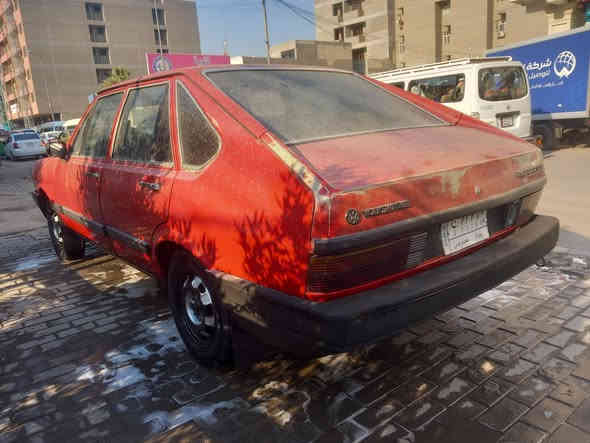 السلام عليكم للبيع برازيلي موديل 1987سياره جاهزه من كلشي بلاديه بيها فقط صفحه السايق مصبوغه بدون ضربه مكينه بلاد 1
1600جديد شادها كير بلادي جديد صدر امامي خلفي جديد تخم تاير جديد تبريد شغال مشروع وطني سنويه لل30 تحويل مباشر اكاتبك مروري اذا ماتحول مابيع سياره جاهزه من كلشي وغراضها كلها اصليه وكل نقص مابيها السعر 42وبيها مجال بصيط مكاني بغداد كراده رقمي***********ابو علي
