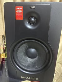 من رخصه ابو لكروب غراض استوديو كامله للبيع اورك ياماها5000 جديد مصارلي...