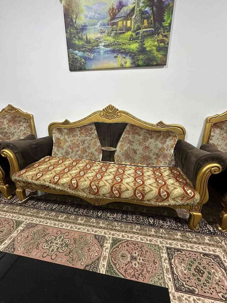 اللهم صل على محمد وعلى ال محمد
السلام عليكم
للبيع تخم قنفات مستعمل رئاسي 10 مقعد مورد نضيف
يتكون من 
2 قنفة ثلاثي
4 كرسي مفرد
النضافة مبينه گدامكم
السعر 350 الف وبيه مجال 
للاستفسار الاتصال على الواتساب أو الرصيد على الرقم ***********
مكاني بغداد - الامين الثانية
