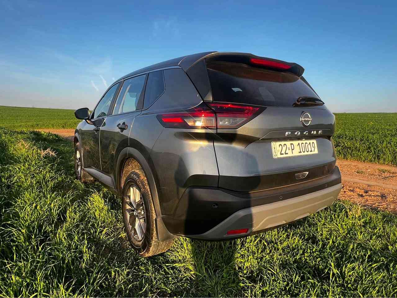 نیسان ڕوگ ٢٠٢٣ ئێس
تەنها (٢٦ ) هەزار کیلو مەتر ڕوشتوە
چاملغی پێشەوەی سایەق سبوغە 
بێ داخلی بێ ئێرباگ، گێڕو مەکینە 
بەشەرت نەکراینەوە سەنەوی ٢٠٣٠
هەزەی نوێ ٢٠٢٧ مانگی (٢).
 سەیارە لوکە بێ ساردی و شوخت و قوب

نرخی (١٣٩) کەمێک مەجال
واتساب (***********) أربيل, العراق
